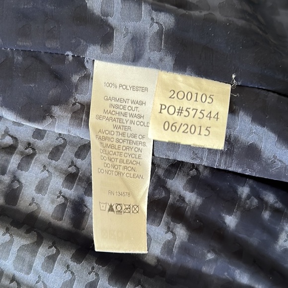 Vineyard Vines Performance Puffer Vest - Picture 5 of 5